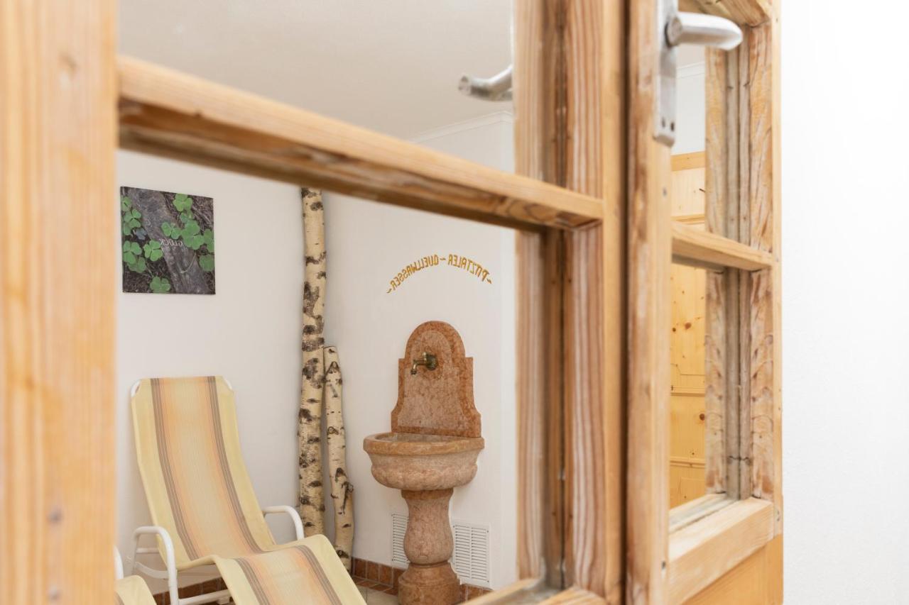 Haus Elisabeth Hotel Sankt Leonhard im Pitztal Buitenkant foto