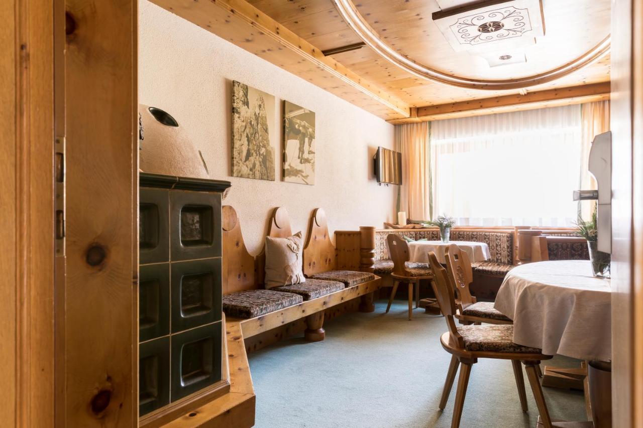 Haus Elisabeth Hotel Sankt Leonhard im Pitztal Buitenkant foto